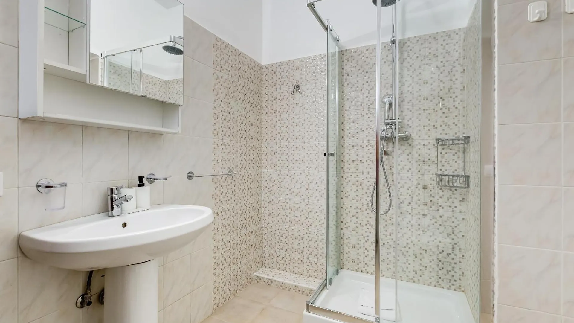 Vivilo Collection - Brescia Central Apt - 2Bd 2 Baths Roma