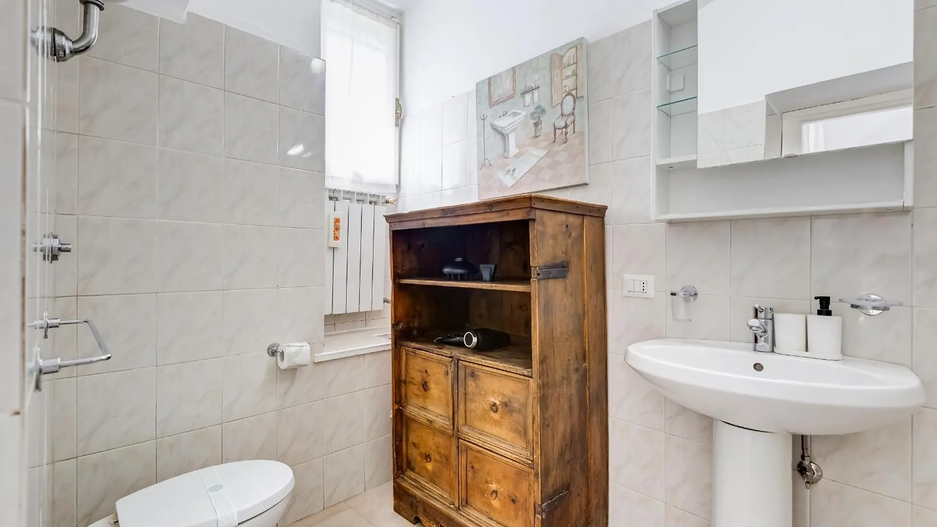 Апартаменты Vivilo Collection - Brescia Central Apt - 2Bd 2 Baths Рим